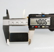 Load image into Gallery viewer, 40 x 20 x 4mm Neodymium Block Magnets - Pack of 2/3/5 - Magneticks